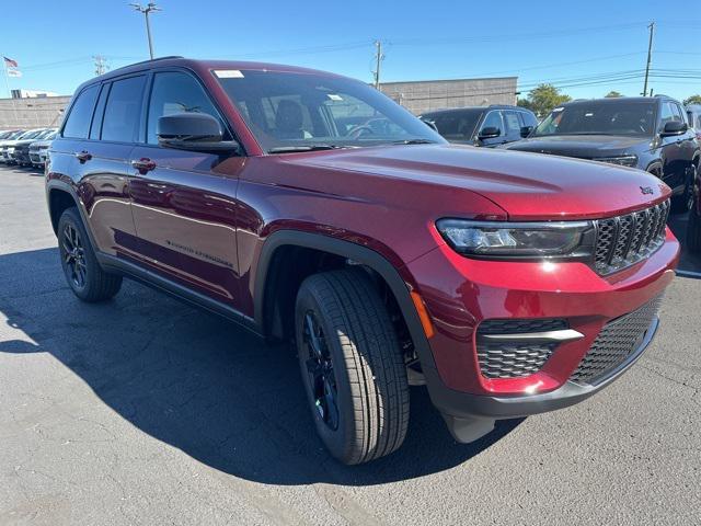 new 2025 Jeep Grand Cherokee car, priced at $45,030