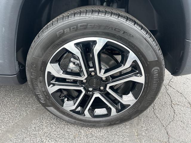 used 2022 Jeep Compass car, priced at $24,795