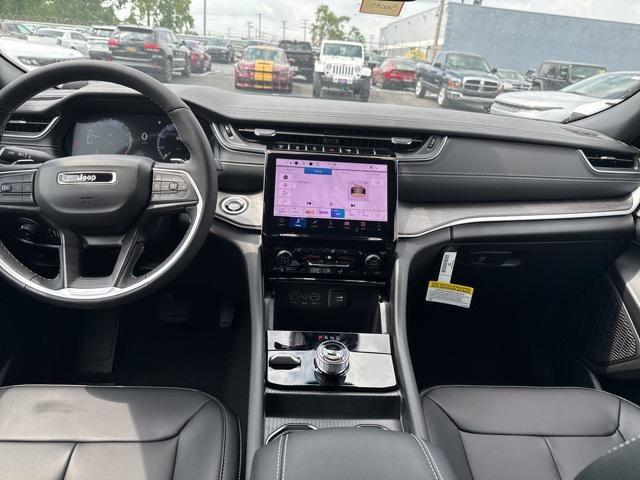 new 2025 Jeep Grand Cherokee car, priced at $46,981