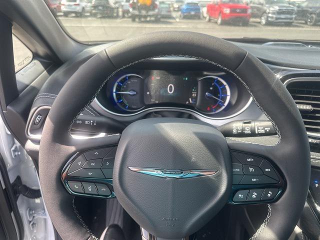 new 2025 Chrysler Pacifica Hybrid car, priced at $56,300