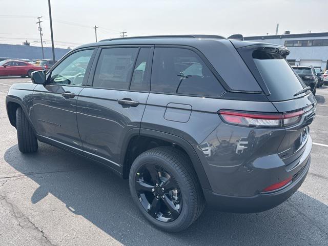 new 2025 Jeep Grand Cherokee car, priced at $46,981
