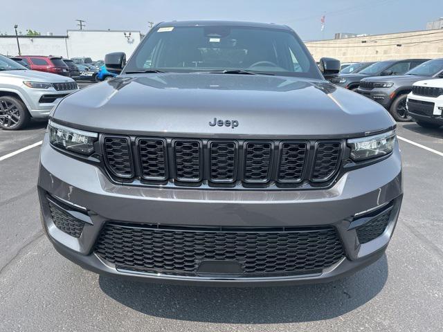 new 2025 Jeep Grand Cherokee car, priced at $46,981