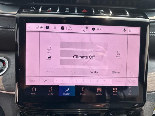 new 2025 Jeep Grand Cherokee car, priced at $46,981