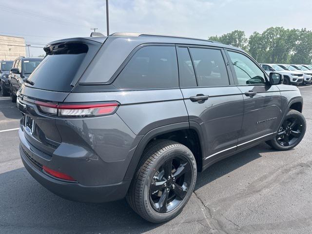 new 2025 Jeep Grand Cherokee car, priced at $46,981