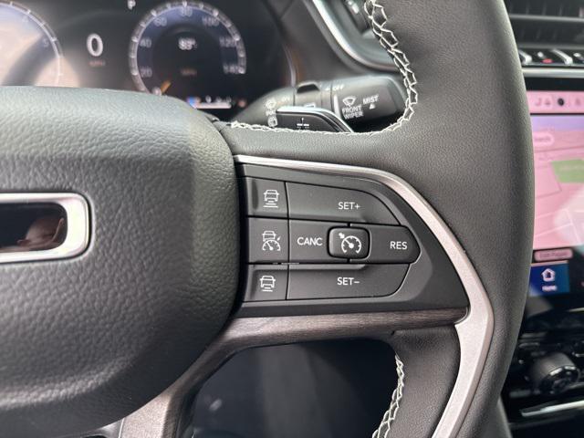 new 2025 Jeep Grand Cherokee car, priced at $48,631