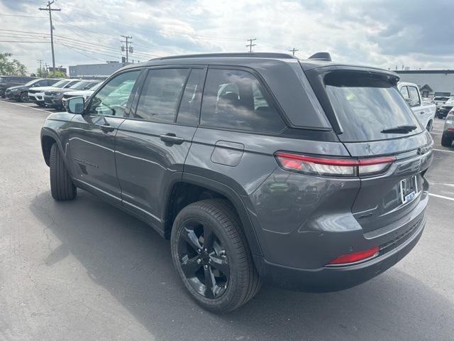 new 2025 Jeep Grand Cherokee car, priced at $49,142