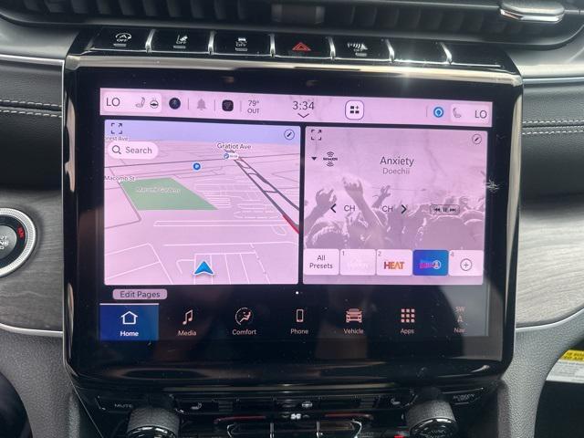 new 2025 Jeep Grand Cherokee car, priced at $49,142