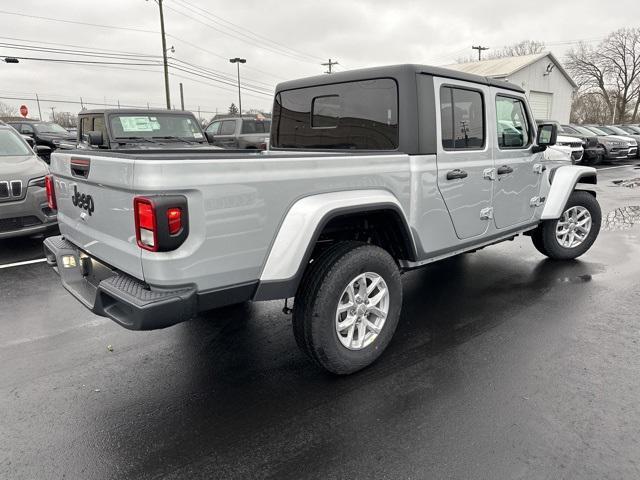 new 2023 Jeep Gladiator car, priced at $41,295