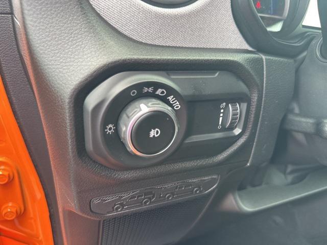 new 2025 Jeep Wrangler car, priced at $44,261