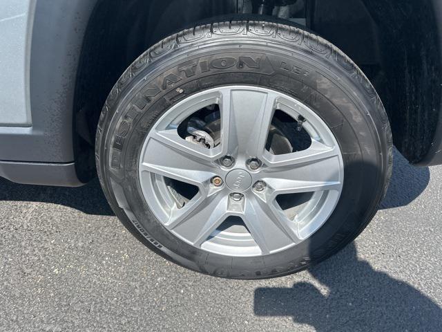 used 2022 Jeep Compass car, priced at $23,000