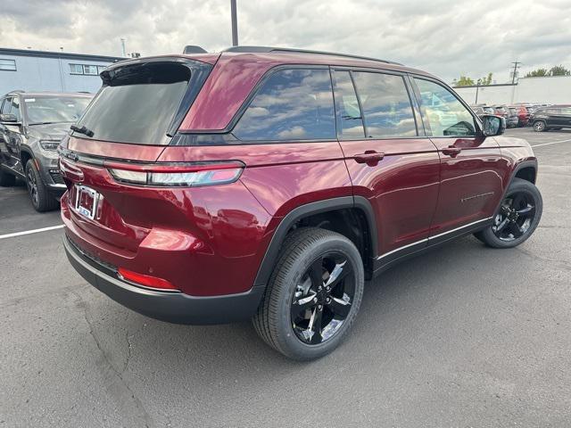 new 2025 Jeep Grand Cherokee car, priced at $42,255