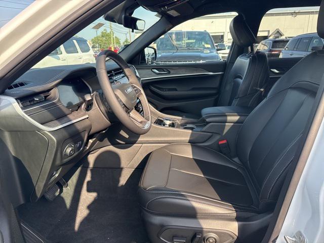 new 2025 Jeep Grand Cherokee car, priced at $42,441