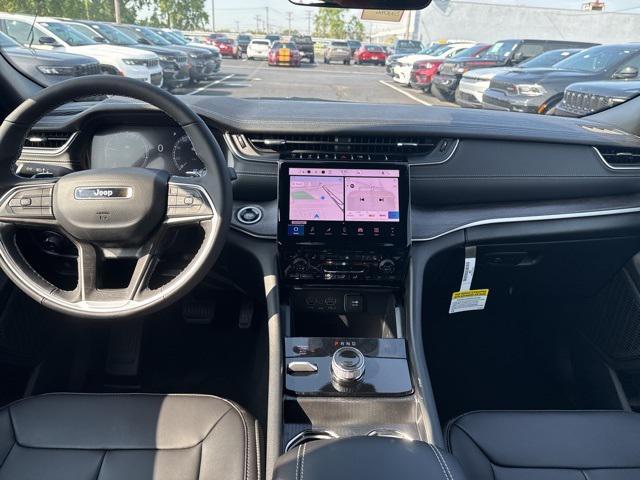 new 2025 Jeep Grand Cherokee car, priced at $44,639