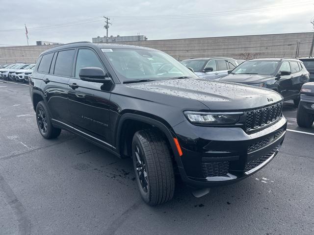 new 2024 Jeep Grand Cherokee L car, priced at $46,030