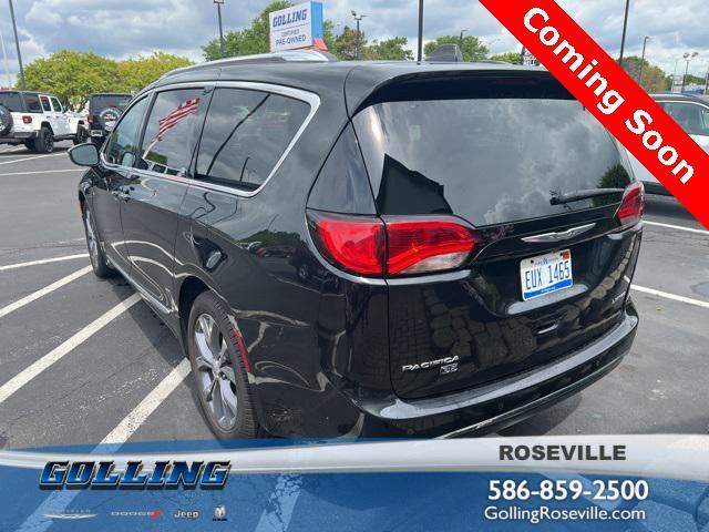 used 2020 Chrysler Pacifica car, priced at $25,495