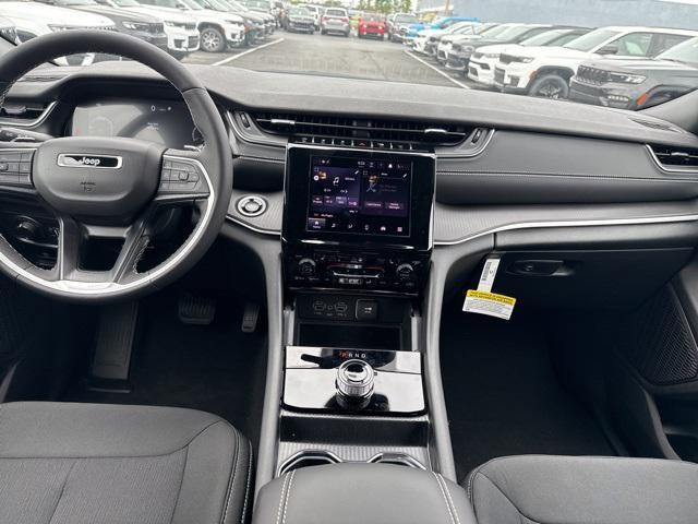 new 2025 Jeep Grand Cherokee car, priced at $41,333