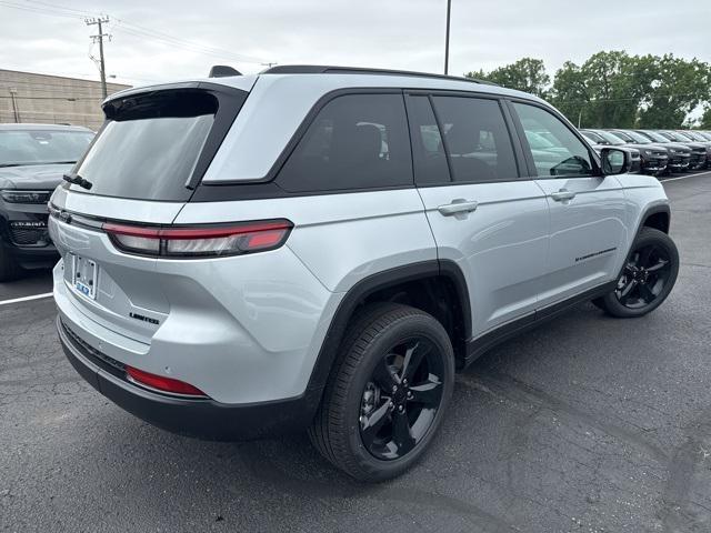 new 2025 Jeep Grand Cherokee car, priced at $49,142