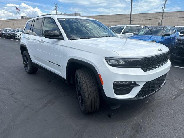 new 2024 Jeep Grand Cherokee car, priced at $43,587