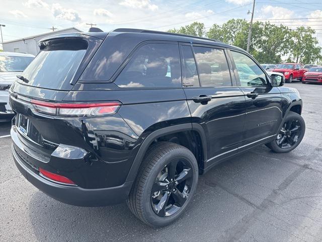 new 2025 Jeep Grand Cherokee car, priced at $49,142