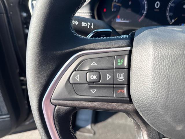 new 2025 Jeep Grand Cherokee car, priced at $49,056