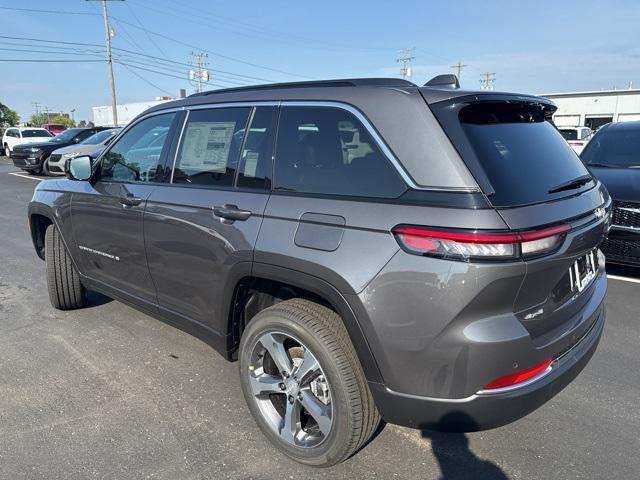 new 2025 Jeep Grand Cherokee car, priced at $49,056