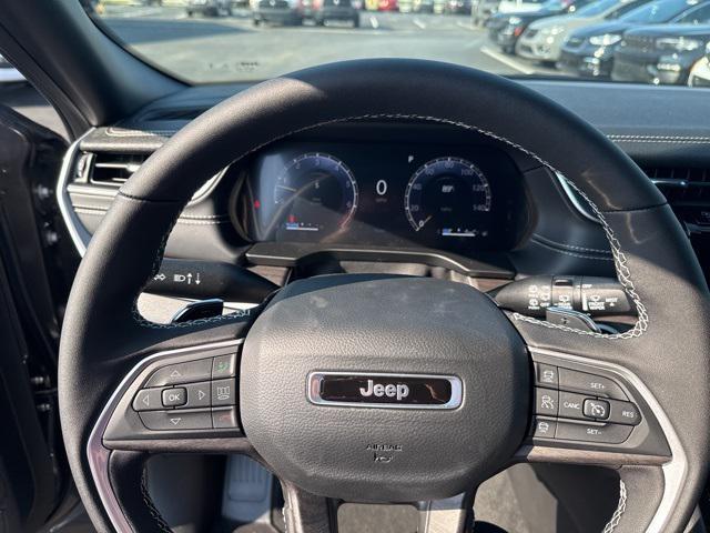 new 2025 Jeep Grand Cherokee car, priced at $49,056