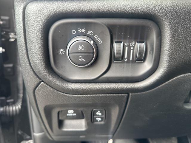 new 2025 Ram 1500 car, priced at $46,800