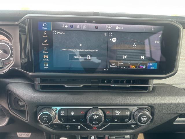 new 2025 Jeep Wrangler car, priced at $55,465