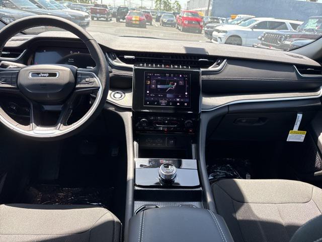 new 2025 Jeep Grand Cherokee L car, priced at $42,477