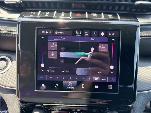 new 2025 Jeep Grand Cherokee L car, priced at $42,477