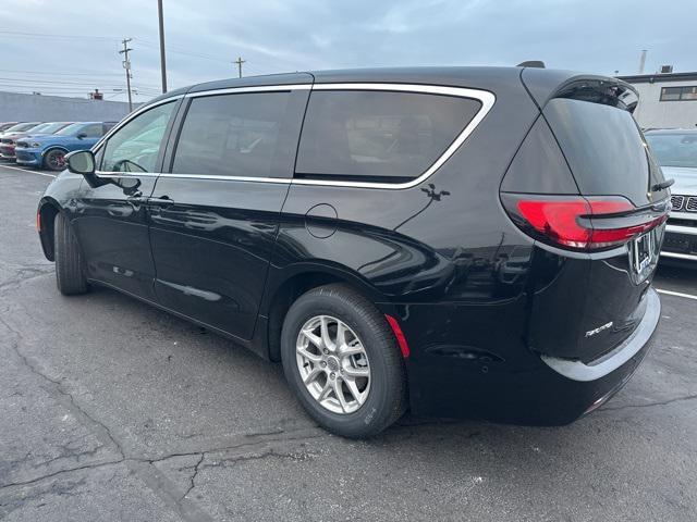 new 2025 Chrysler Pacifica car, priced at $41,500