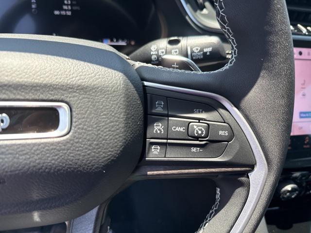 new 2025 Jeep Grand Cherokee car, priced at $49,142