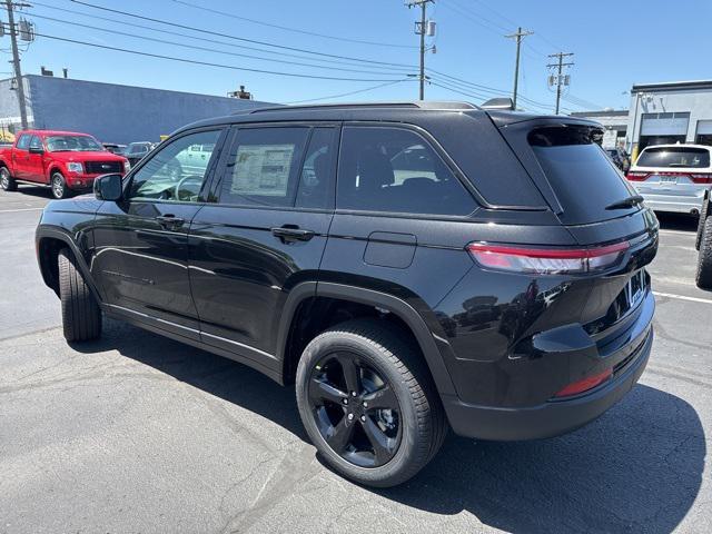 new 2025 Jeep Grand Cherokee car, priced at $49,142