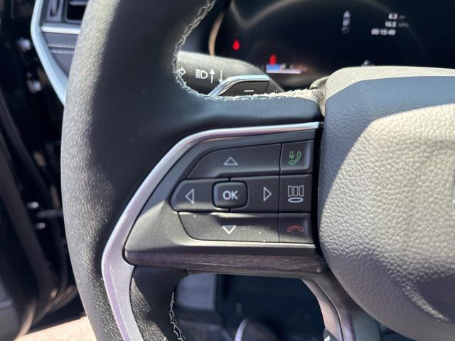 new 2025 Jeep Grand Cherokee car, priced at $49,142