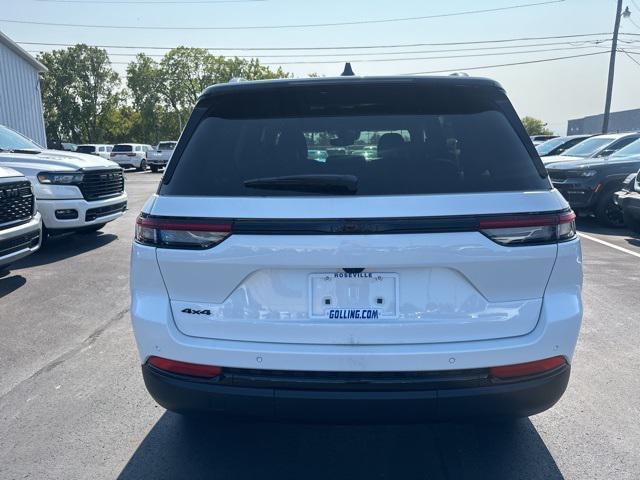 new 2024 Jeep Grand Cherokee car, priced at $41,679