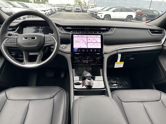 new 2025 Jeep Grand Cherokee car, priced at $48,631