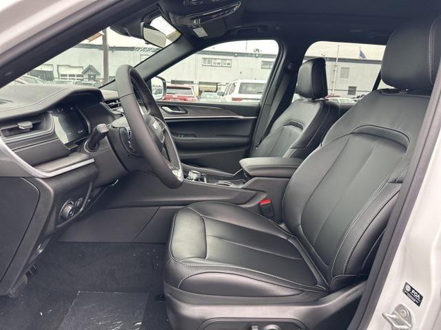 new 2025 Jeep Grand Cherokee car, priced at $48,631