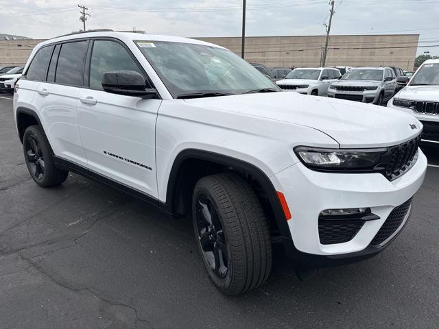new 2025 Jeep Grand Cherokee car, priced at $48,631