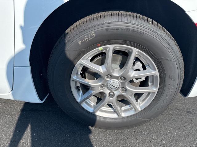 new 2025 Chrysler Pacifica car, priced at $41,752