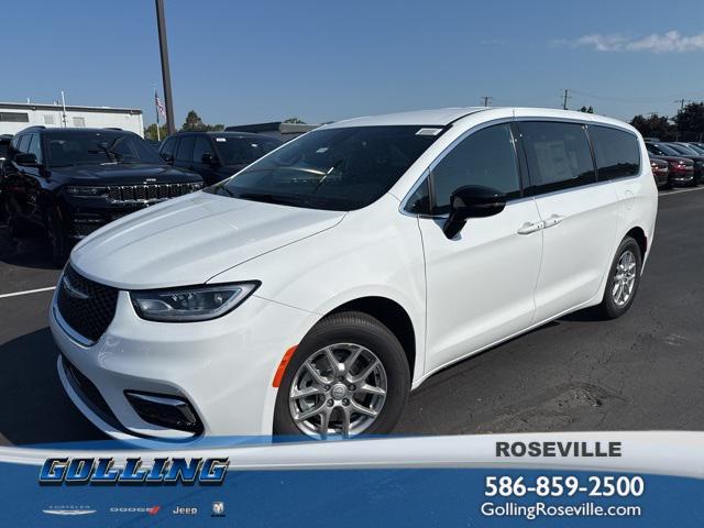new 2025 Chrysler Pacifica car, priced at $41,752