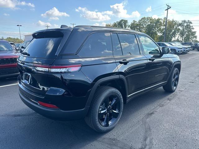 new 2025 Jeep Grand Cherokee car, priced at $46,675