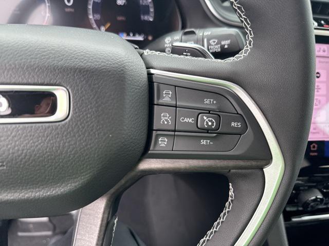 new 2025 Jeep Grand Cherokee car, priced at $49,142