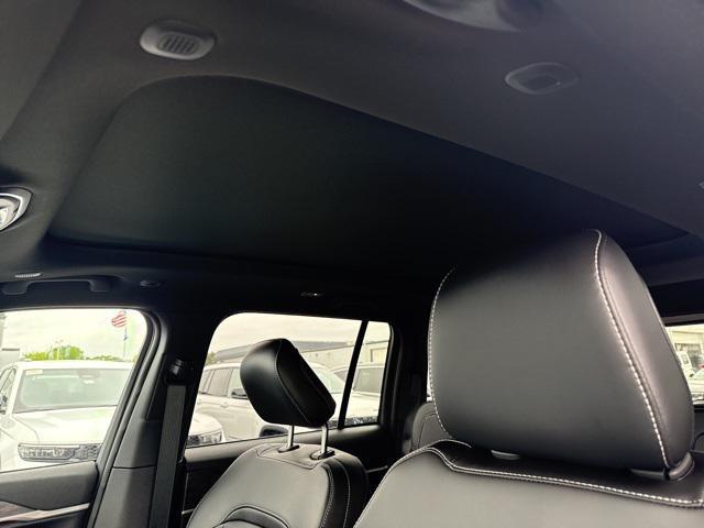 new 2025 Jeep Grand Cherokee car, priced at $49,142