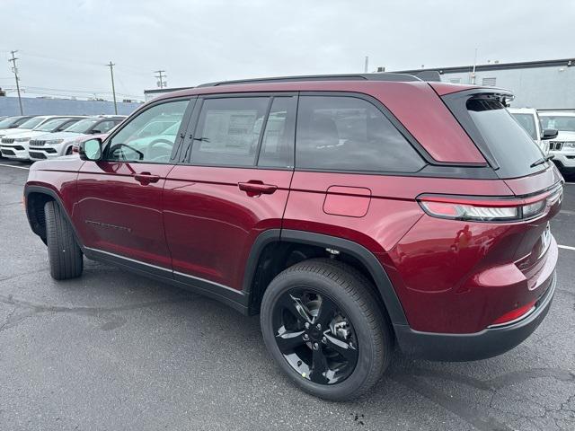 new 2025 Jeep Grand Cherokee car, priced at $49,142