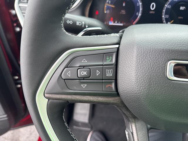 new 2025 Jeep Grand Cherokee car, priced at $49,142
