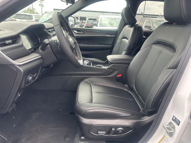 new 2025 Jeep Grand Cherokee car, priced at $46,469