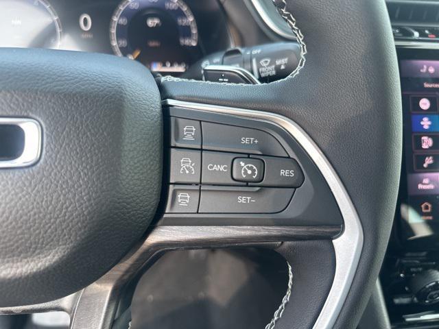 new 2025 Jeep Grand Cherokee L car, priced at $51,100