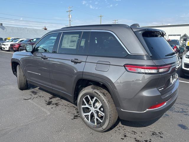 new 2025 Jeep Grand Cherokee car, priced at $44,639