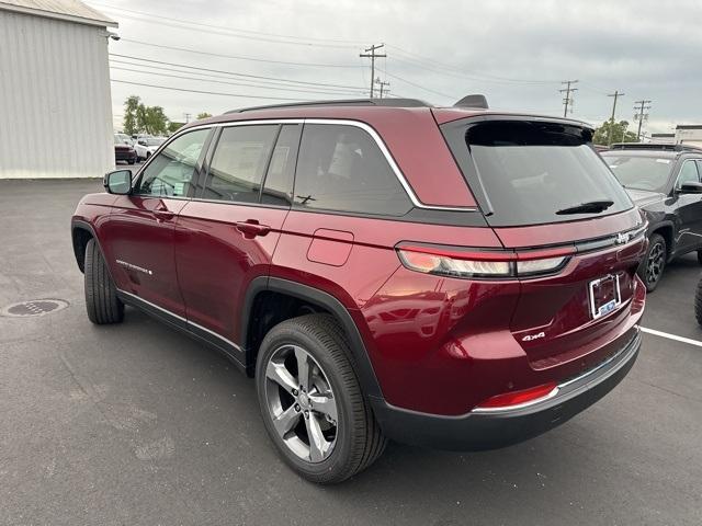 new 2024 Jeep Grand Cherokee car, priced at $44,013