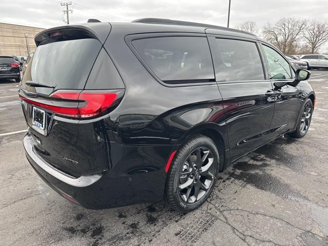 new 2025 Chrysler Pacifica car, priced at $49,045